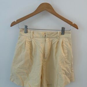 GAP Women's Light Tan Shorts